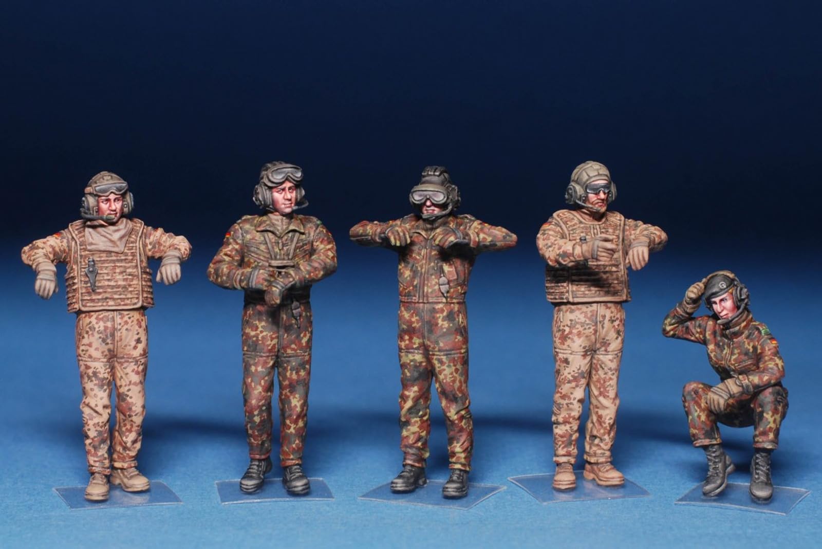 Amazon.co.jp: ミニアート(Miniart) 1/35 ドイツ連邦軍 タンククルー 5